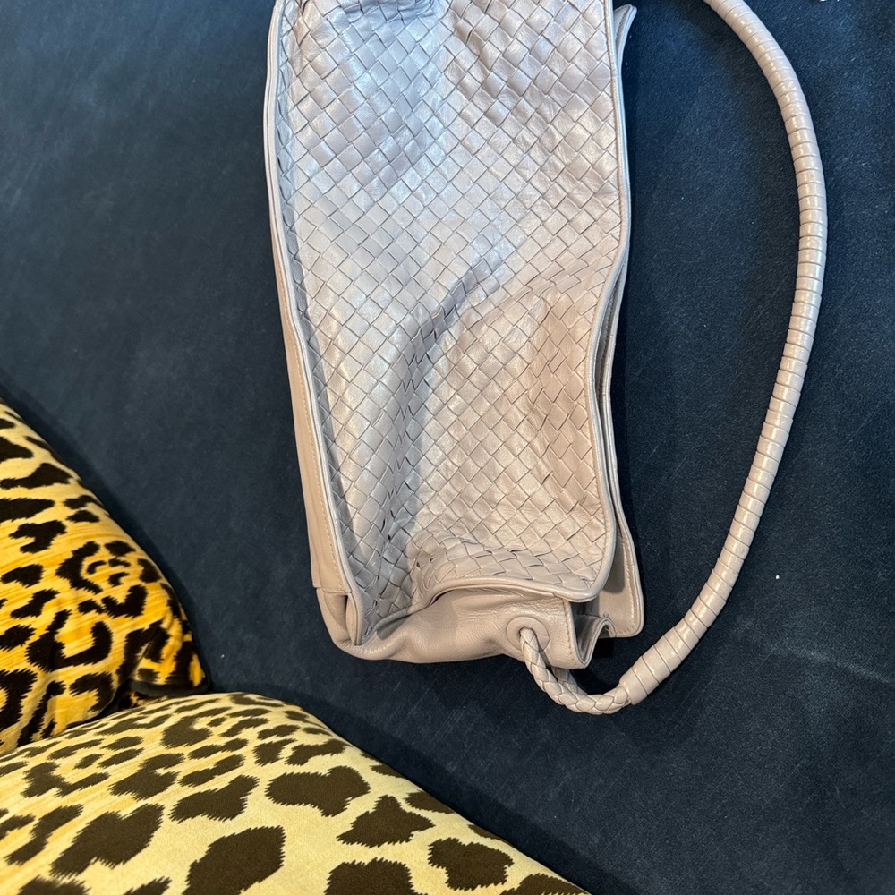 Bottega Veneta Woven Lilac/Grey Shoulder Bag - Picture 8 of 14